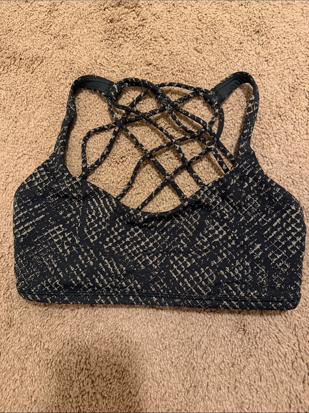 Lululemon sports bra